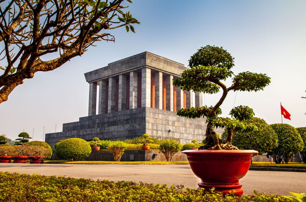 Makam Ho Chi Minh Safarfriendly